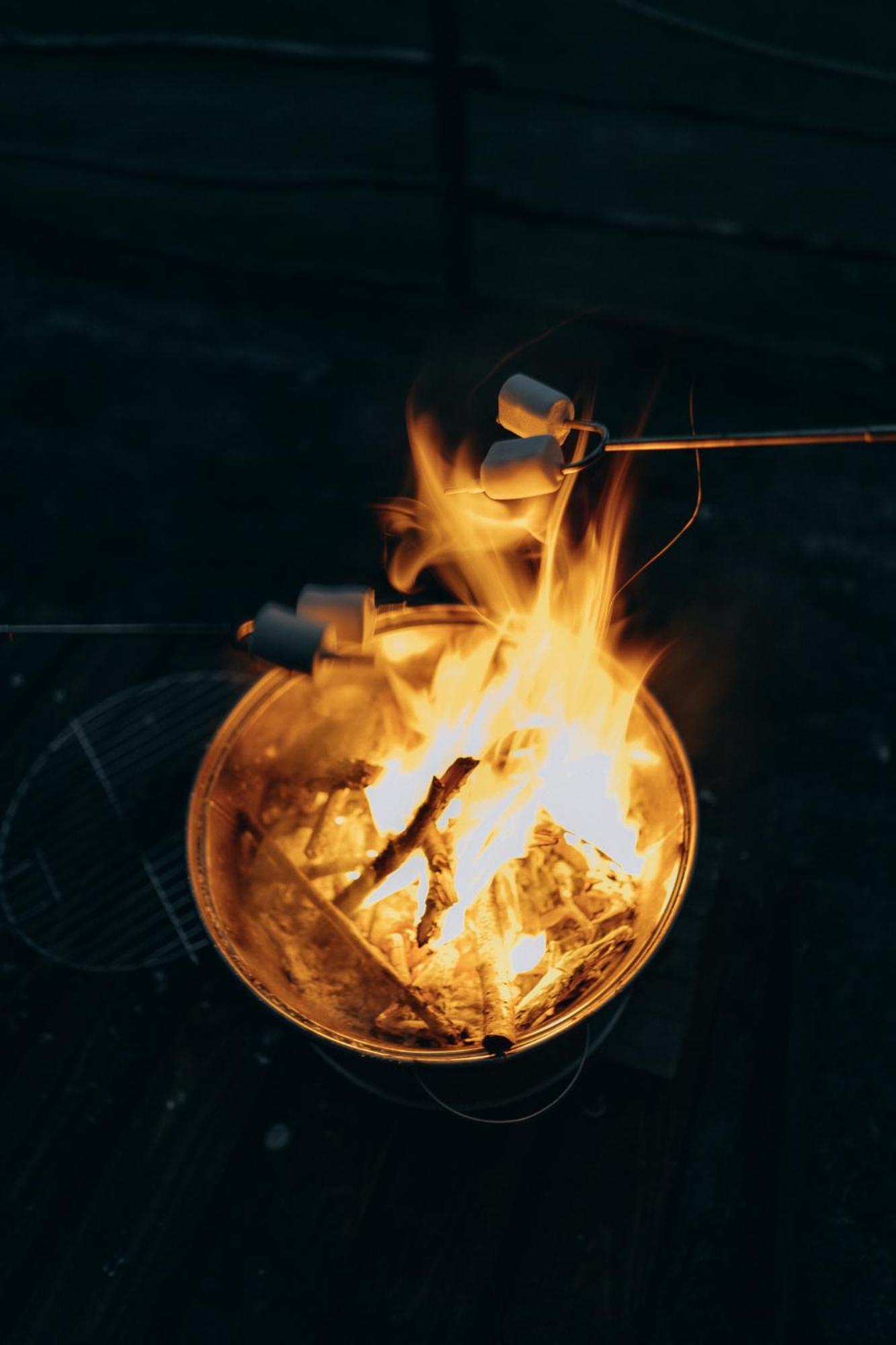 Glamping U Lesa 豪华帐篷